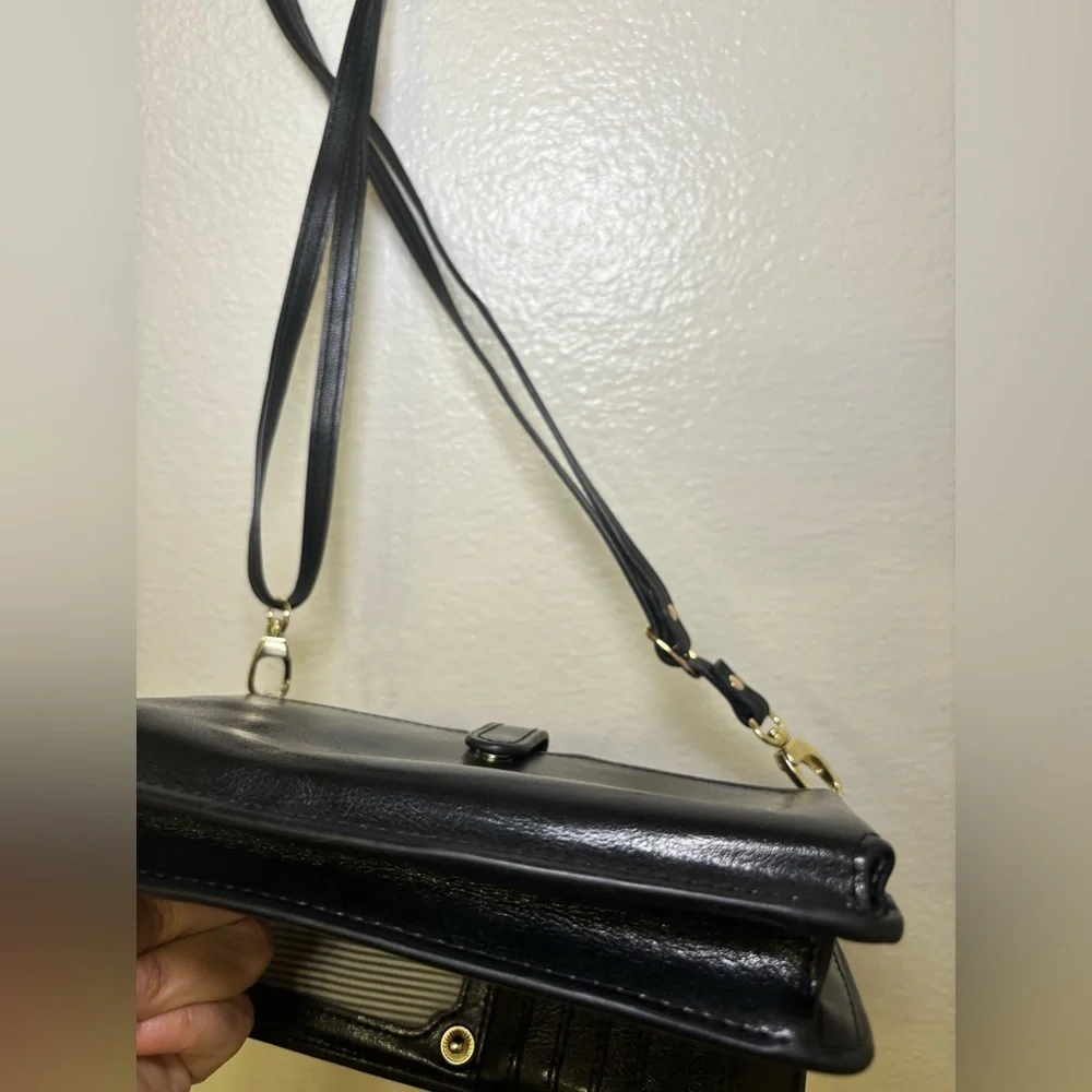 Elegant Black Leather shoulder and Crossbody Bag
